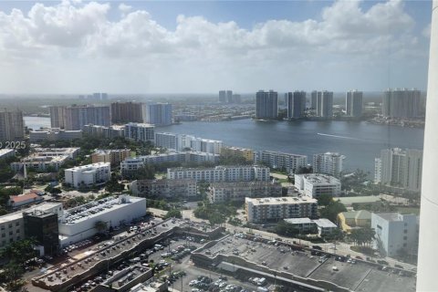 Снять в аренду кондоминиум в Санни-Айлс-Бич, Флорида 3 спальни, 146.51м2, № 2034254 - фото 12