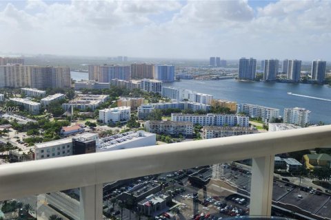 Кондоминиум с 3 спальнями в Санни-Айлс-Бич, Флорида № 2034254