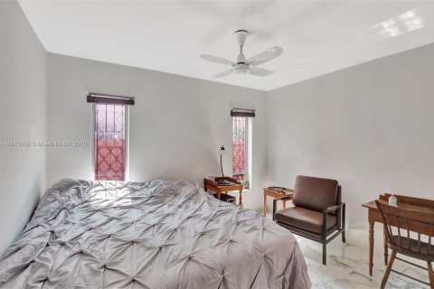 Купить виллу или дом в Майами, Флорида 5 спален, 228.17м2, № 1768489 - фото 24