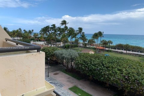 Condominio en venta en Miami Beach, Florida, 2 dormitorios, 96.34 m2 № 1058433 - foto 21