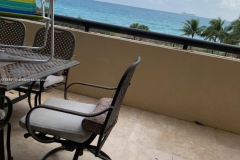 Condominio en venta en Miami Beach, Florida, 2 dormitorios, 96.34 m2 № 1058433 - foto 9