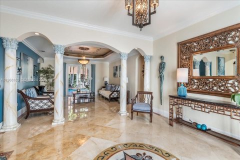 House in Miami Lakes, Florida 6 bedrooms, 395.39 sq.m. № 2031781 - photo 21