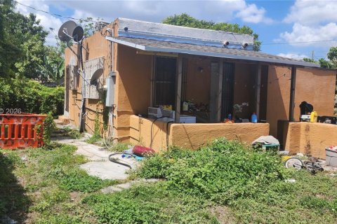 Commercial property in Miami, Florida 221.11 sq.m. № 2087134 - photo 7