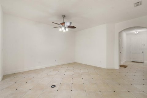 Townhouse in Maitland, Florida 3 bedrooms, 162.67 sq.m. № 1773395 - photo 6