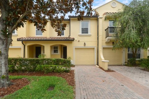 Townhouse in Maitland, Florida 3 bedrooms, 162.67 sq.m. № 1773395 - photo 1