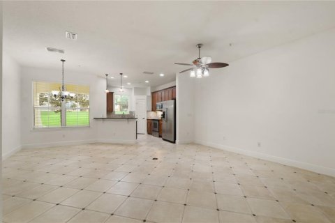 Townhouse in Maitland, Florida 3 bedrooms, 162.67 sq.m. № 1773395 - photo 7