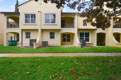 Townhouse in Maitland, Florida 3 bedrooms, 162.67 sq.m. № 1773395 - photo 2