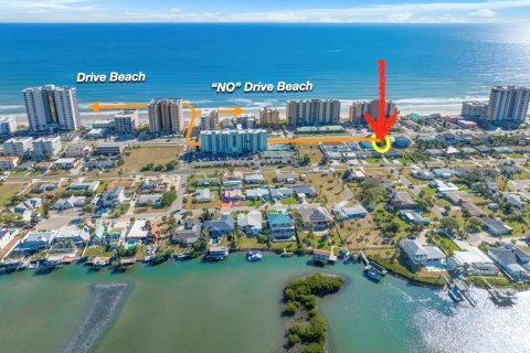Terreno en venta en Daytona Beach Shores, Florida № 1589854 - foto 2