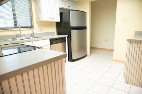 Duplex in Lakeland, Florida 2 bedrooms, 150.97 sq.m. № 1650812 - photo 9