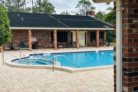 Duplex in Lakeland, Florida 2 bedrooms, 150.97 sq.m. № 1650812 - photo 25