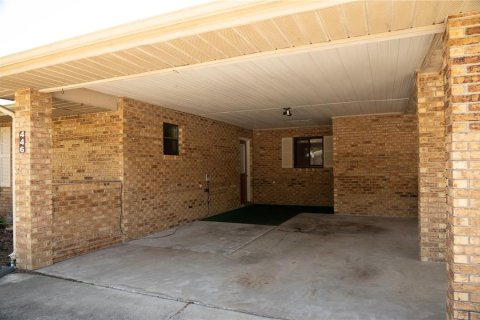 Duplex in Lakeland, Florida 2 bedrooms, 150.97 sq.m. № 1650812 - photo 5