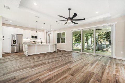Casa en venta en New Port Richey, Florida, 3 dormitorios, 145.02 m2 № 1832616 - foto 7