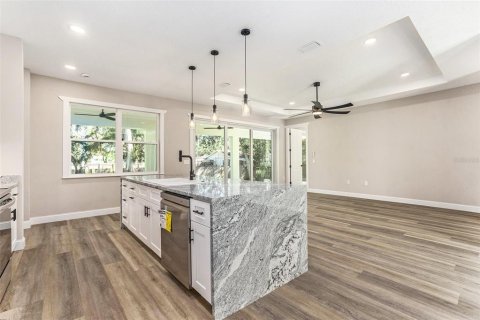 Casa en venta en New Port Richey, Florida, 3 dormitorios, 145.02 m2 № 1832616 - foto 14