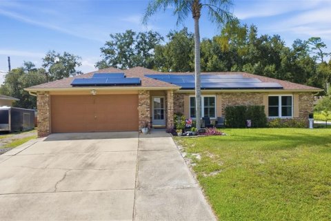 Casa en DeLand, Florida 3 dormitorios, 137.5 m2 № 2379178