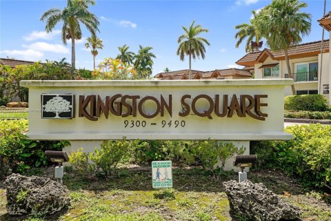 Condo in Miami, Florida, 2 bedrooms  № 1882593 - photo 28