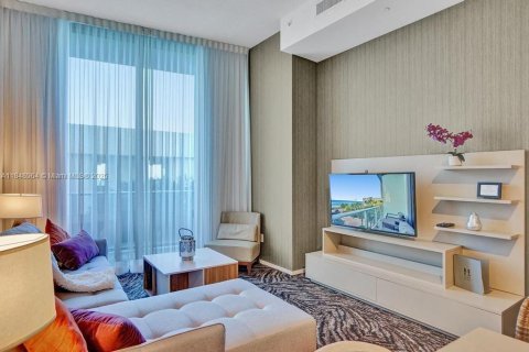 Condominio en venta en Hollywood, Florida, 1 dormitorio, 60.67 m2 № 2022383 - foto 5