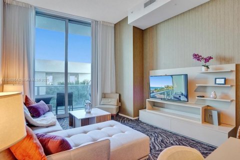 Condominio en venta en Hollywood, Florida, 1 dormitorio, 60.67 m2 № 2022383 - foto 4