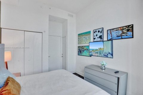 Condominio en venta en Hollywood, Florida, 1 dormitorio, 60.67 m2 № 2022383 - foto 30