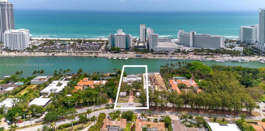 Land in Miami Beach, Florida № 1842848