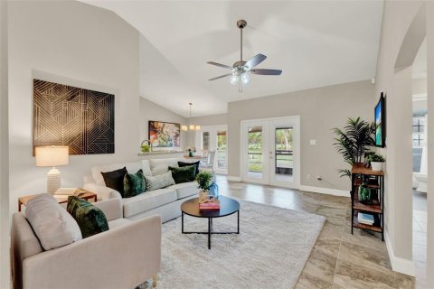 House in Mount Dora, Florida 3 bedrooms, 179.39 sq.m. № 1571505 - photo 9