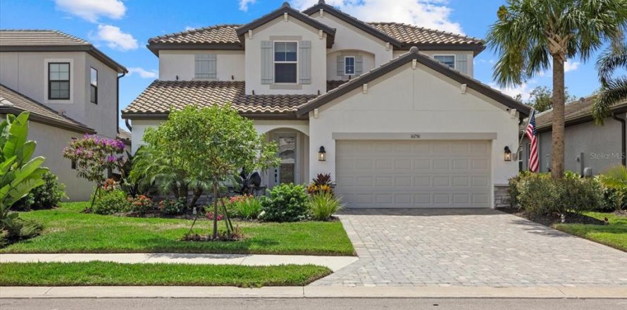 Villa ou maison à Bradenton, Floride 4 chambres, 243.68 m2 № 1909798
