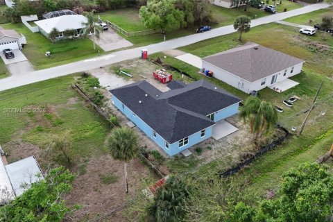 House in Vero Beach, Florida 3 bedrooms, 170.85 sq.m. № 2033744 - photo 10