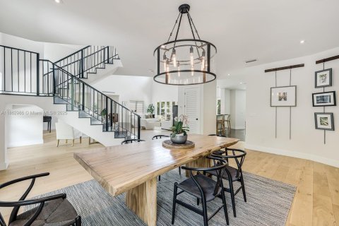 Casa en venta en Palmetto Bay, Florida, 5 dormitorios, 452.43 m2 № 1891379 - foto 19