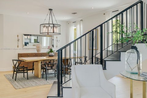 Casa en venta en Palmetto Bay, Florida, 5 dormitorios, 452.43 m2 № 1891379 - foto 18