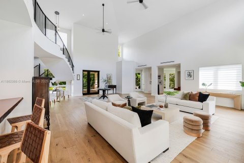 Casa en venta en Palmetto Bay, Florida, 5 dormitorios, 452.43 m2 № 1891379 - foto 11