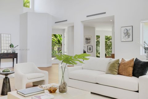Casa en venta en Palmetto Bay, Florida, 5 dormitorios, 452.43 m2 № 1891379 - foto 9