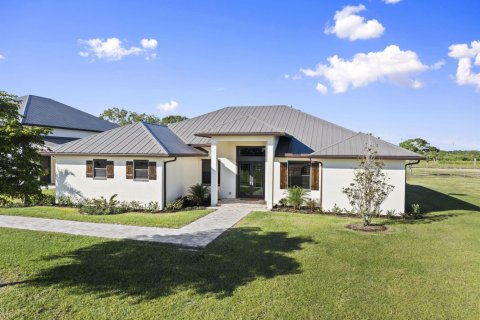 House in St. Lucie, Florida 3 bedrooms, 353.68 sq.m. № 2082645 - photo 9