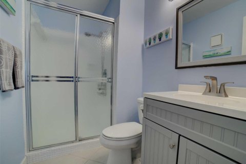 Condo in Boynton Beach, Florida, 2 bedrooms  № 2399632 - photo 8