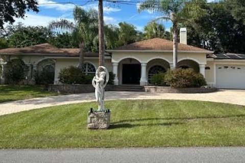 Casa en venta en Crystal River, Florida, 3 dormitorios, 228.26 m2 № 1911311 - foto 1