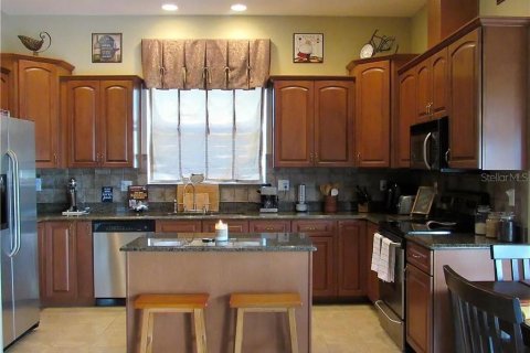 Casa en venta en Spring Hill, Florida, 3 dormitorios, 256.41 m2 № 2095668 - foto 4
