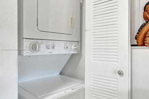 Copropriété à vendre à Deerfield Beach, Floride: 2 chambres, 82.4 m2 № 1977318 - photo 22