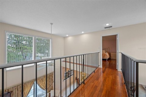 Casa en venta en Orlando, Florida, 4 dormitorios, 221.29 m2 № 1688046 - foto 9