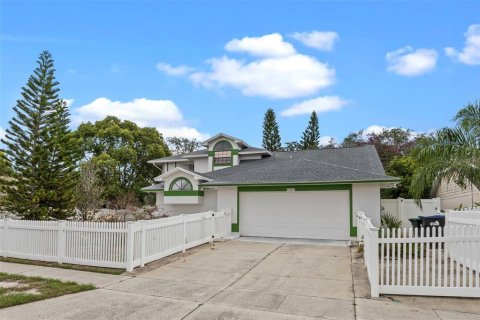 Casa en venta en Orlando, Florida, 4 dormitorios, 221.29 m2 № 1688046 - foto 2
