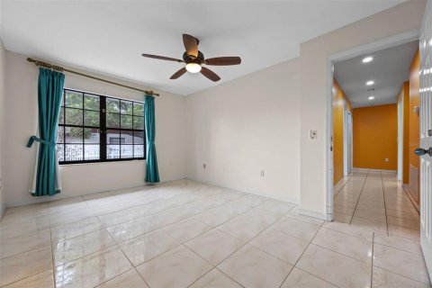Casa en venta en Orlando, Florida, 4 dormitorios, 221.29 m2 № 1688046 - foto 22
