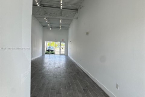 Купить коммерческую недвижимость в Купер-Сити, Флорида № 1956343 - фото 7