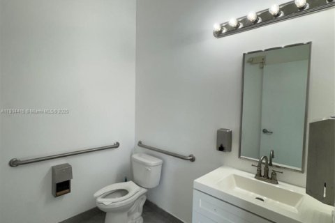 Купить коммерческую недвижимость в Купер-Сити, Флорида № 1956343 - фото 8