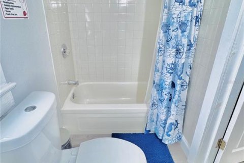 House in Tampa, Florida 3 bedrooms, 120.87 sq.m. № 1899135 - photo 26
