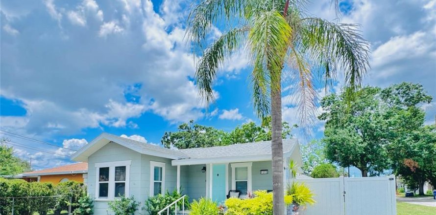 Casa en Tampa, Florida 3 dormitorios, 120.87 m2 № 1899135