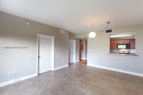 Apartamento en alquiler en Miami, Florida, 1 dormitorio, 66.7 m2 № 2052051 - foto 8