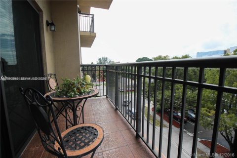 Apartamento en alquiler en Miami, Florida, 1 dormitorio, 66.7 m2 № 2052051 - foto 13
