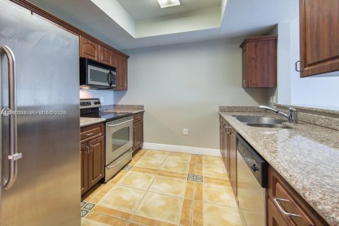 Apartamento en alquiler en Miami, Florida, 1 dormitorio, 66.7 m2 № 2052051 - foto 9