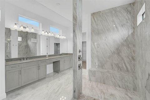 Купить виллу или дом в Лейквуд Ранч, Флорида 8 комнат, 278.71м2, № 1912168 - фото 22