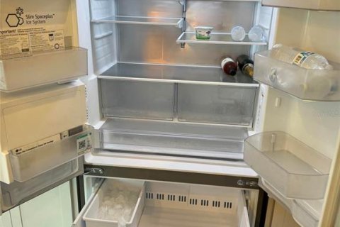 Купить виллу или дом в Хейнс-Сити, Флорида 12 комнат, 192.77м2, № 2222344 - фото 11