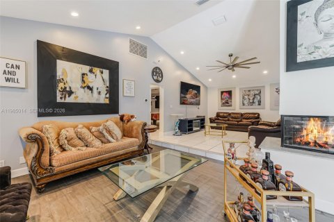 Casa en venta en Davie, Florida, 5 dormitorios, 419.08 m2 № 2049715 - foto 9