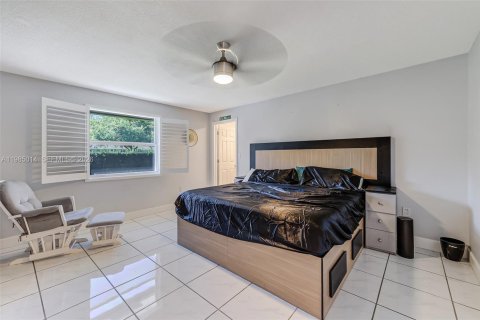 Casa en venta en Davie, Florida, 5 dormitorios, 419.08 m2 № 2049715 - foto 22