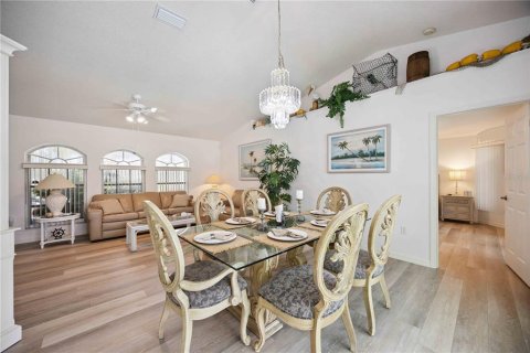 Casa en alquiler en Port Charlotte, Florida, 3 dormitorios, 195.84 m2 № 1879493 - foto 9